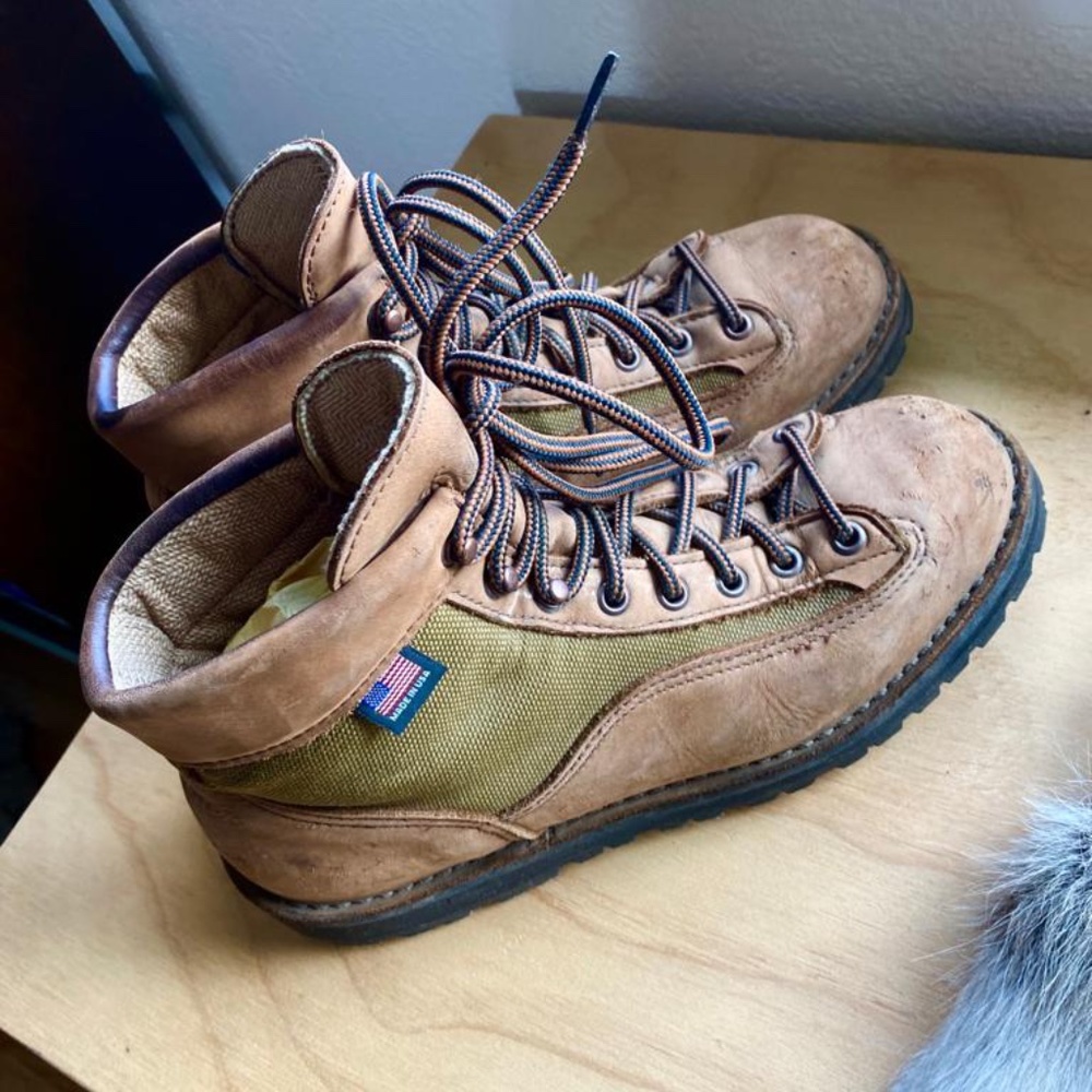 Rebuilt Women's Danner Light II Brown Leather Waterproof (Gortex) Hiking Boots